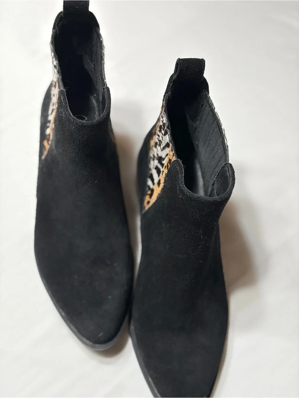 Black Suede Women's Ankle Boots with Leopard Accent by Crown Vintage size 6 1/2